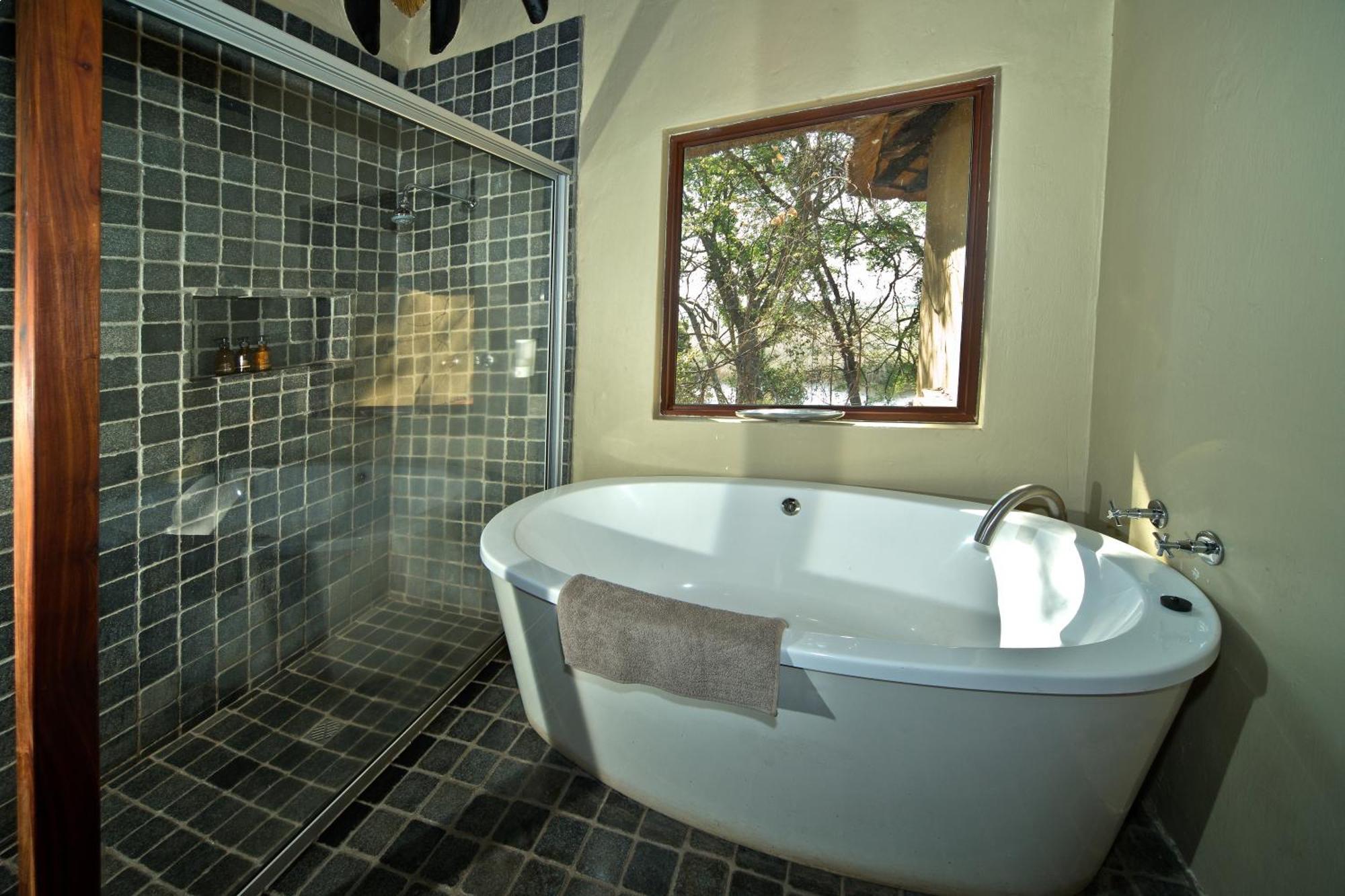 Kongola Gondwana Namushasha River Lodge מראה חיצוני תמונה